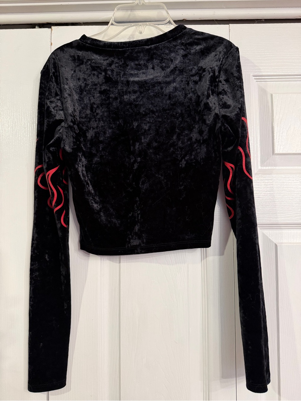 Forever 21 Black Velvet Long Sleeve Crop Top with Red Flame Design - Picture 3 of 5